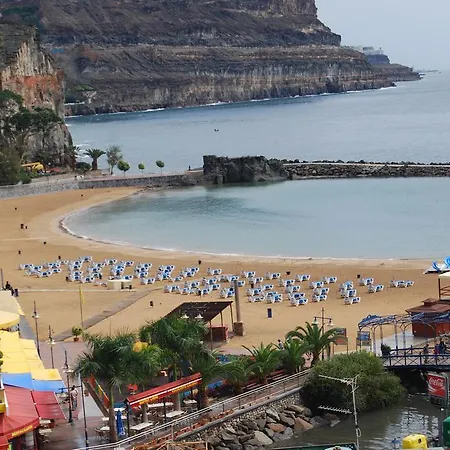 Playa Puerto De Mogan