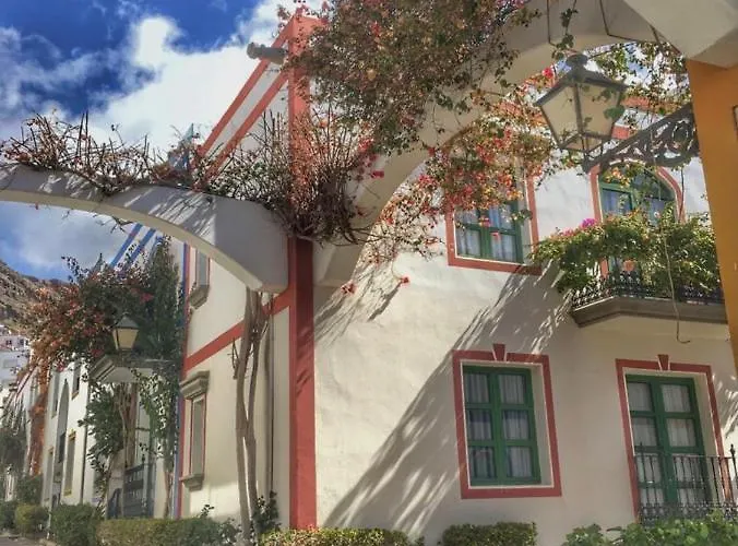 ゲストハウス Playa 2*