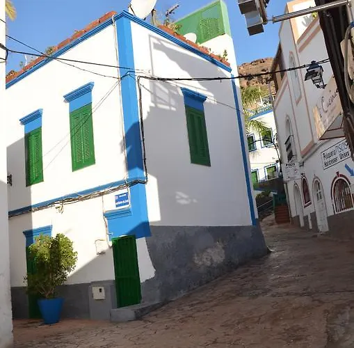 ゲストハウス Playa 2*