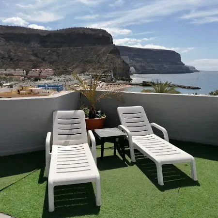 Playa Puerto De Mogan